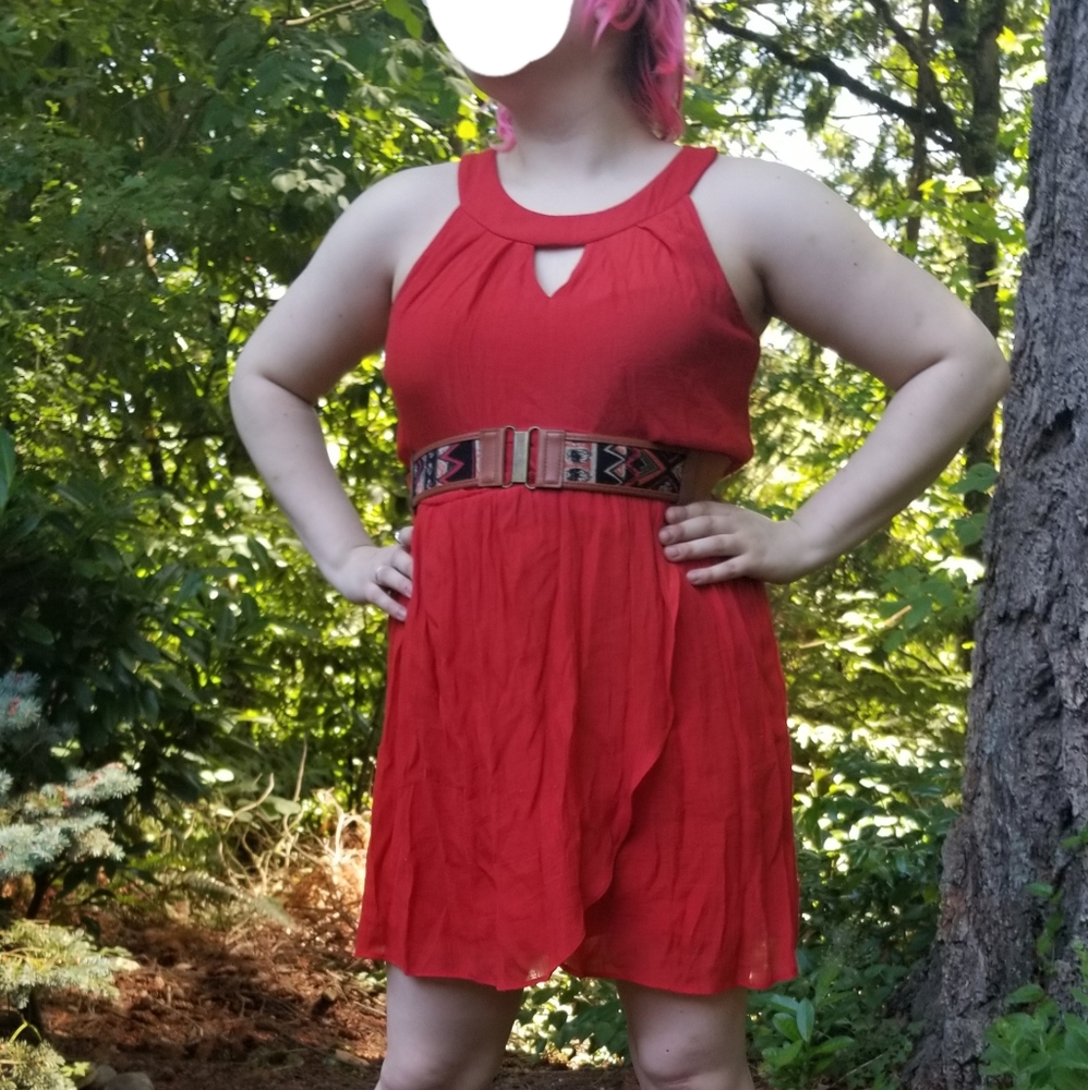 Fun flirty & flowly orange dress with belt